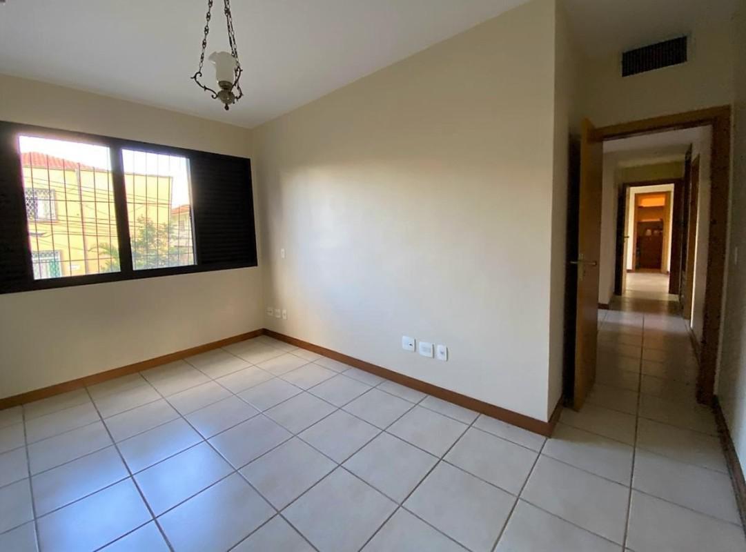 Apartamento, Sagrada Família, 4 Quartos, 2 Vagas, 1 Suíte