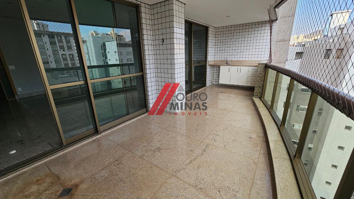 Apartamento, Funcionários, 4 Quartos, 4 Vagas, 2 Suítes