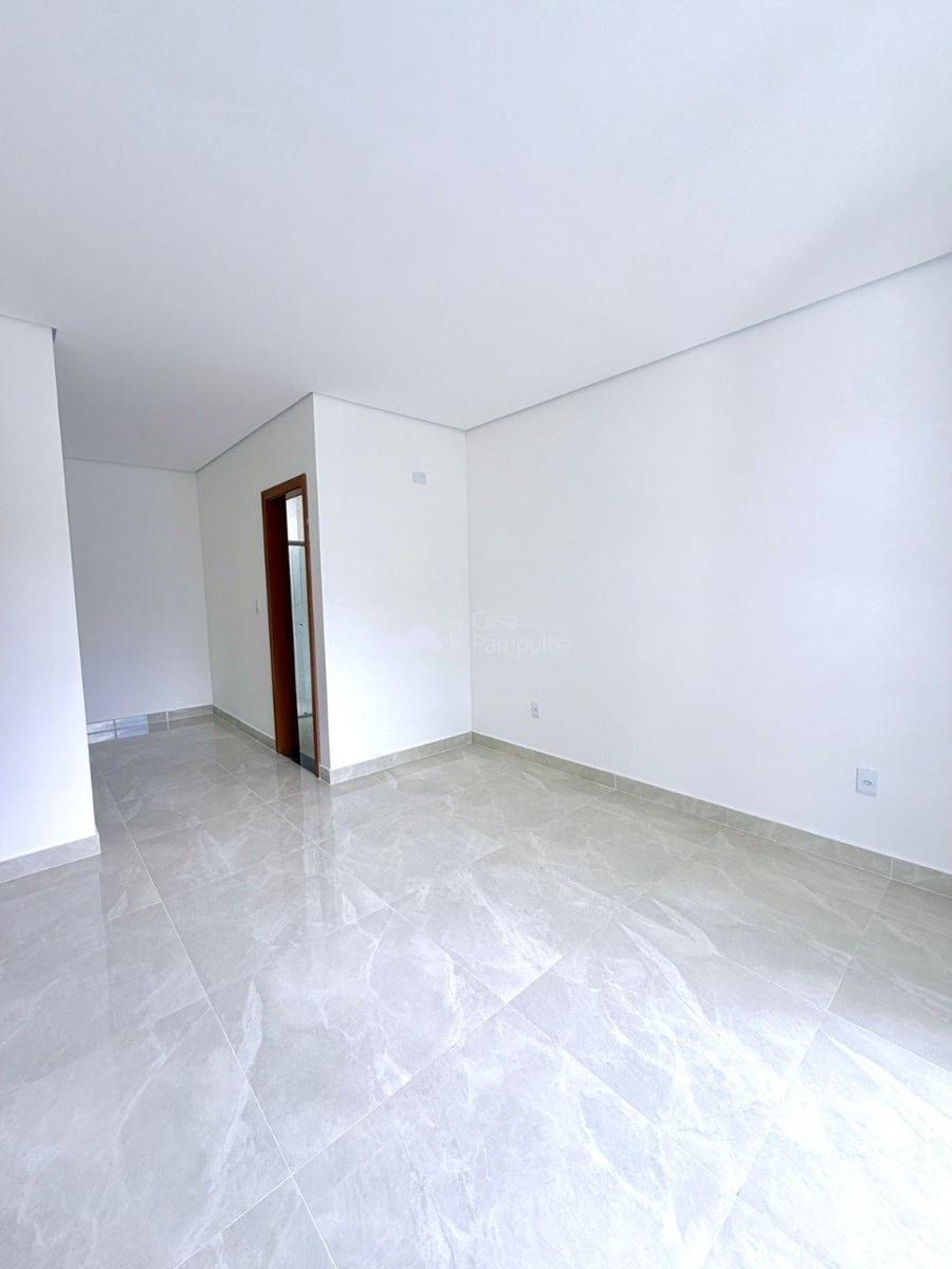 Casa, Trevo, 3 Quartos, 2 Vagas, 1 Suíte