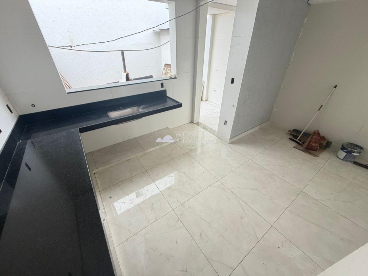 Casa, Santa Mônica, 3 Quartos, 4 Vagas, 1 Suíte