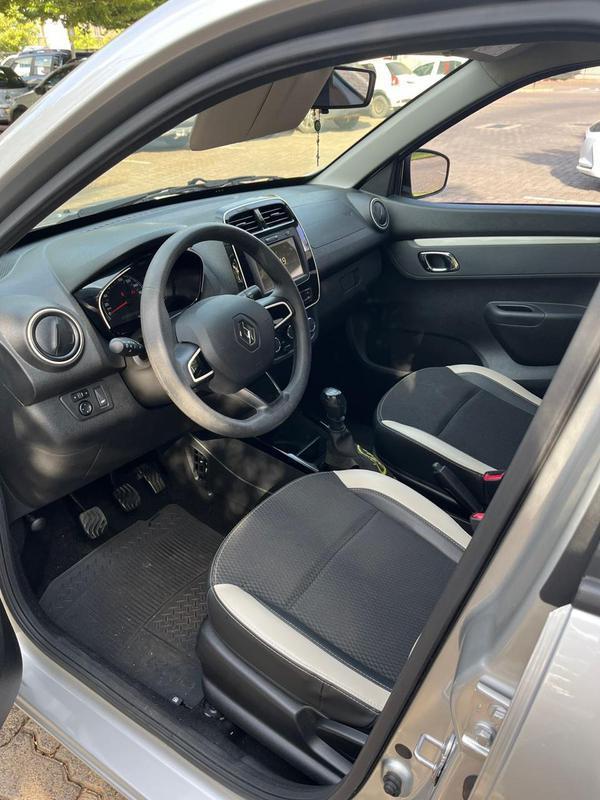 Renault Kwid Outsider 1.0 Flex 12v 5p Mec.