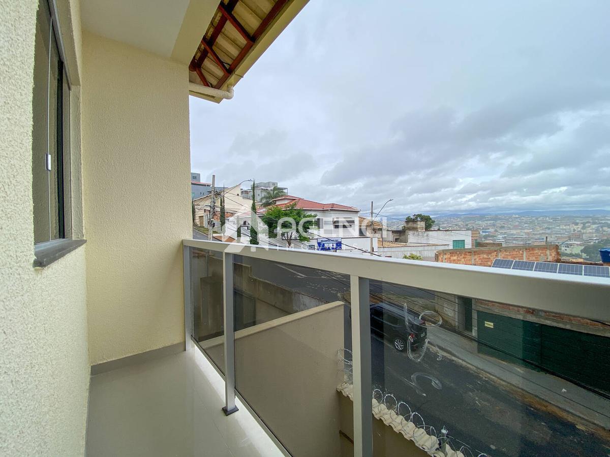 Casa, Cabral, 3 Quartos, 0 Vaga, 1 Suíte