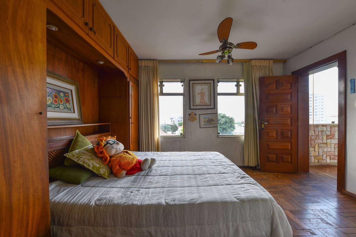 Casa, Santa Lúcia, 5 Quartos, 4 Vagas, 3 Suítes