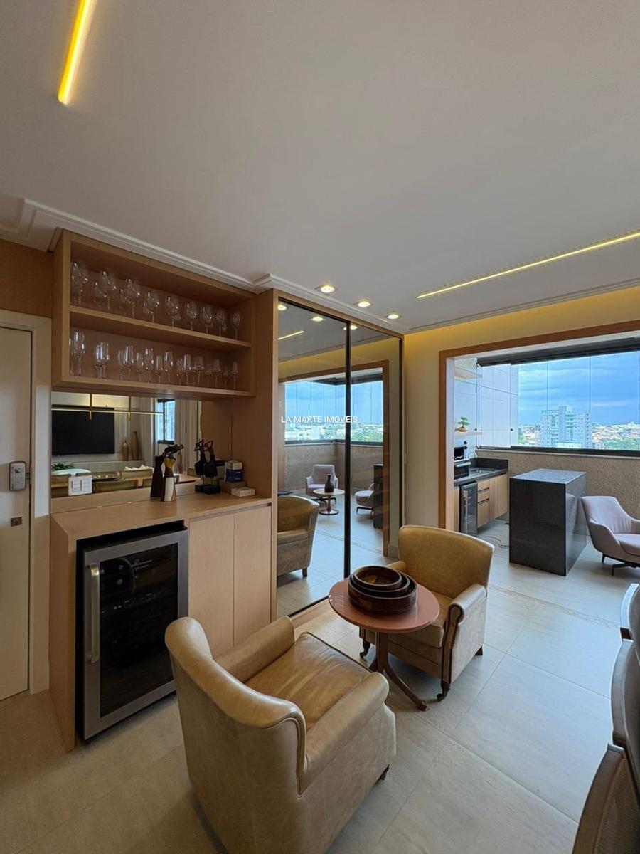 Apartamento, Centro, 4 Quartos, 4 Vagas, 3 Suítes