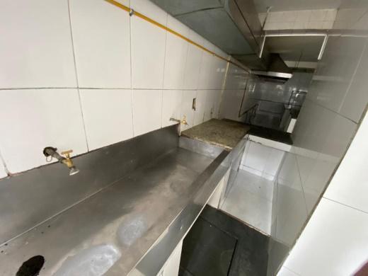 Casa Comercial, Funcionários, 1 Quarto