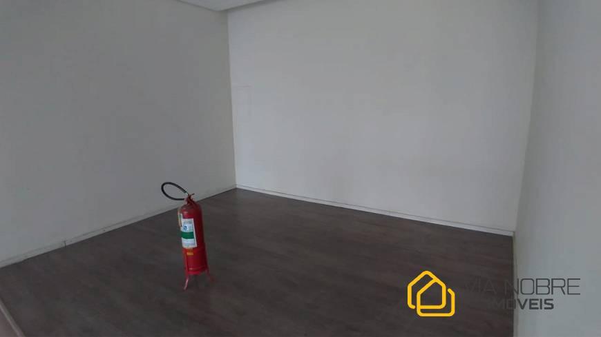 Sala, Lourdes, 6 Vagas