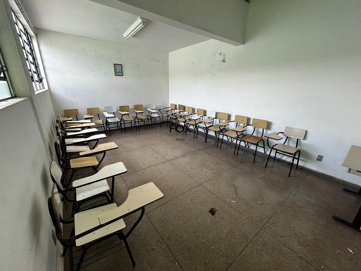 Prédio, Taquaril, 0 Quarto, 10 Vagas