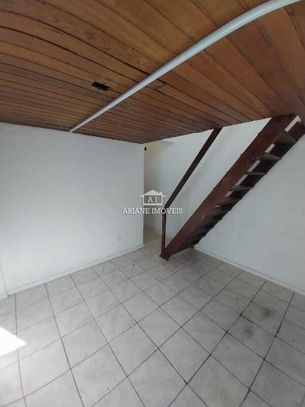 Andar, Centro, 0 Quarto, 0 Vaga