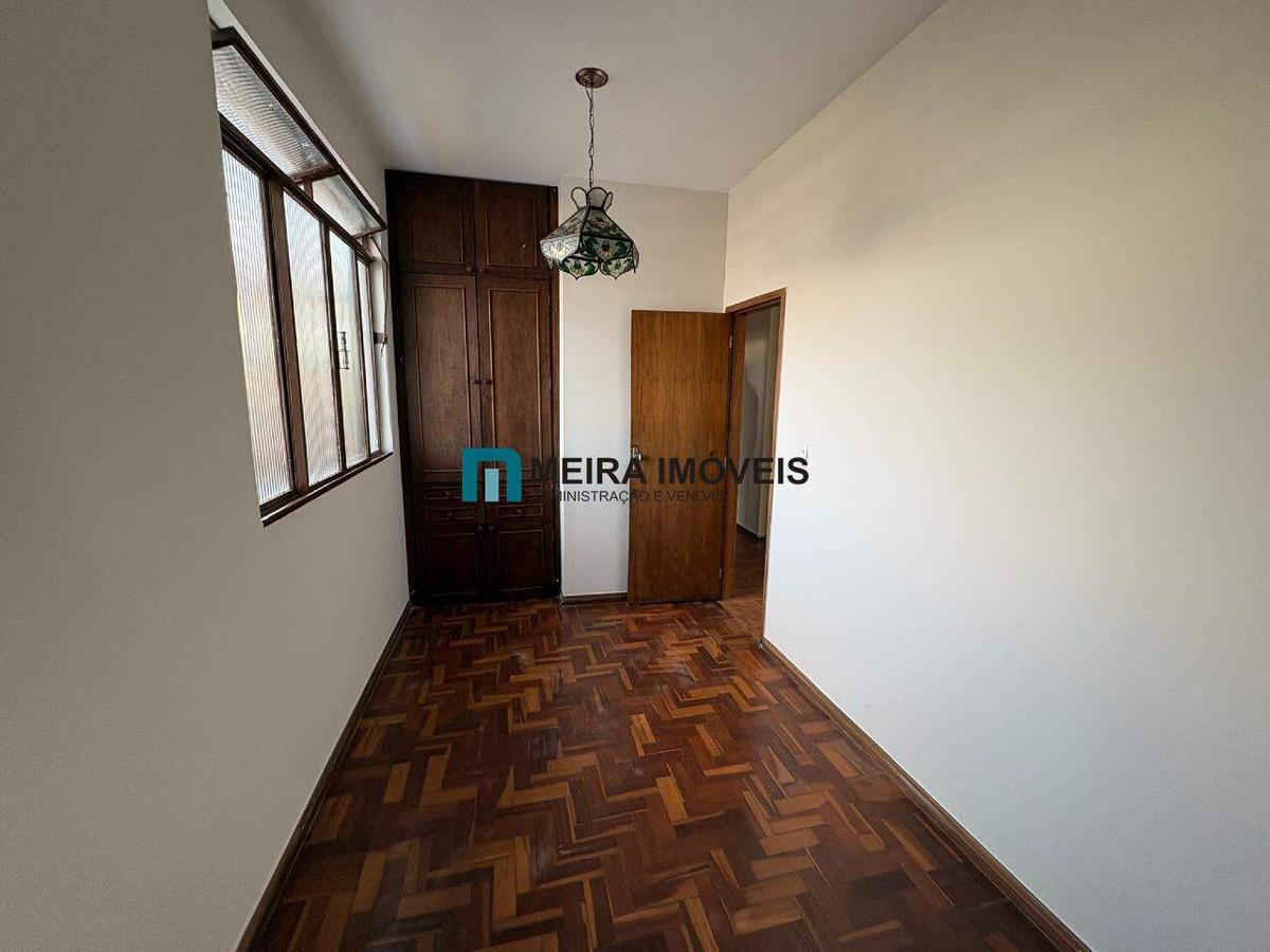 Casa, Concórdia, 6 Quartos, 0 Vaga, 1 Suíte