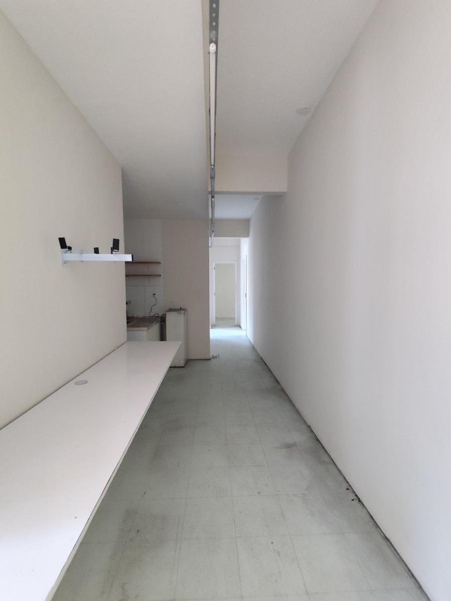 Andar, Centro, 0 Quarto, 0 Vaga