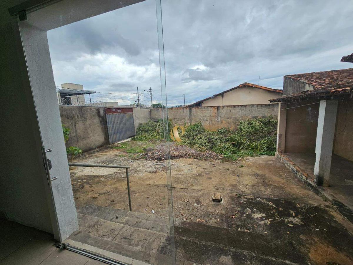 Casa, Esperança, 4 Quartos, 2 Vagas, 1 Suíte