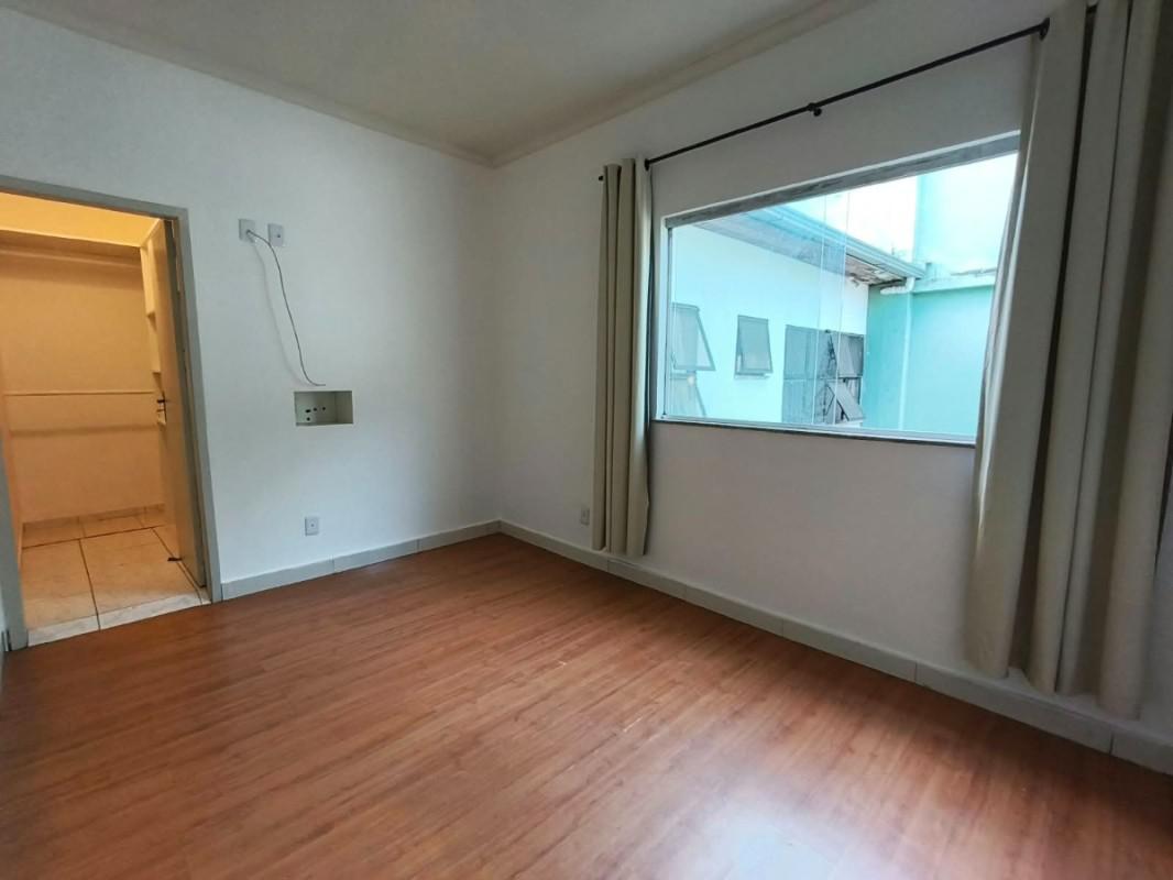 Casa, Cachoeirinha, 3 Quartos, 1 Vaga, 1 Suíte