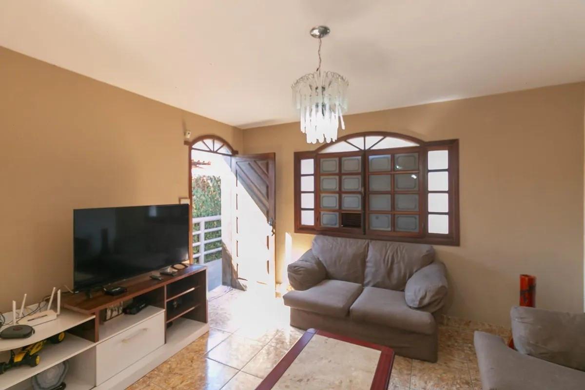 Casa, Heliópolis, 3 Quartos, 1 Vaga, 1 Suíte