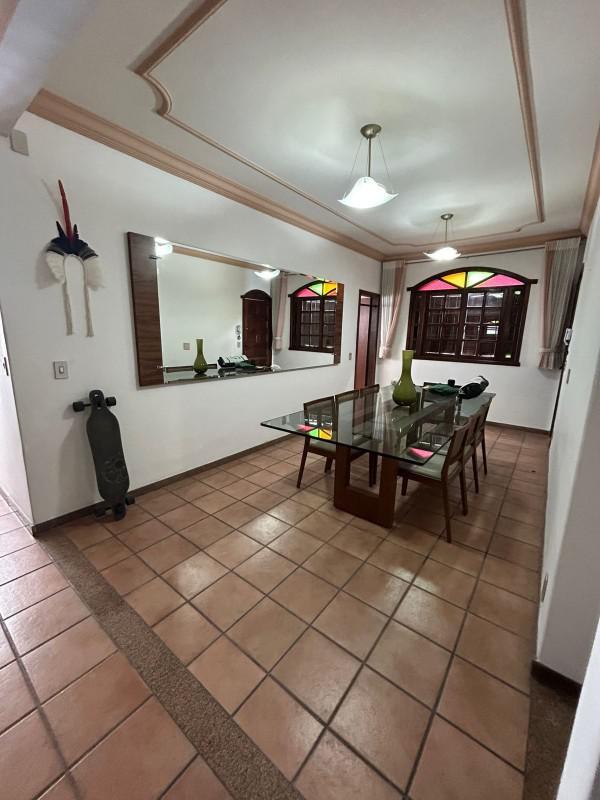 Casa, Castelo, 4 Quartos, 4 Vagas, 3 Suítes