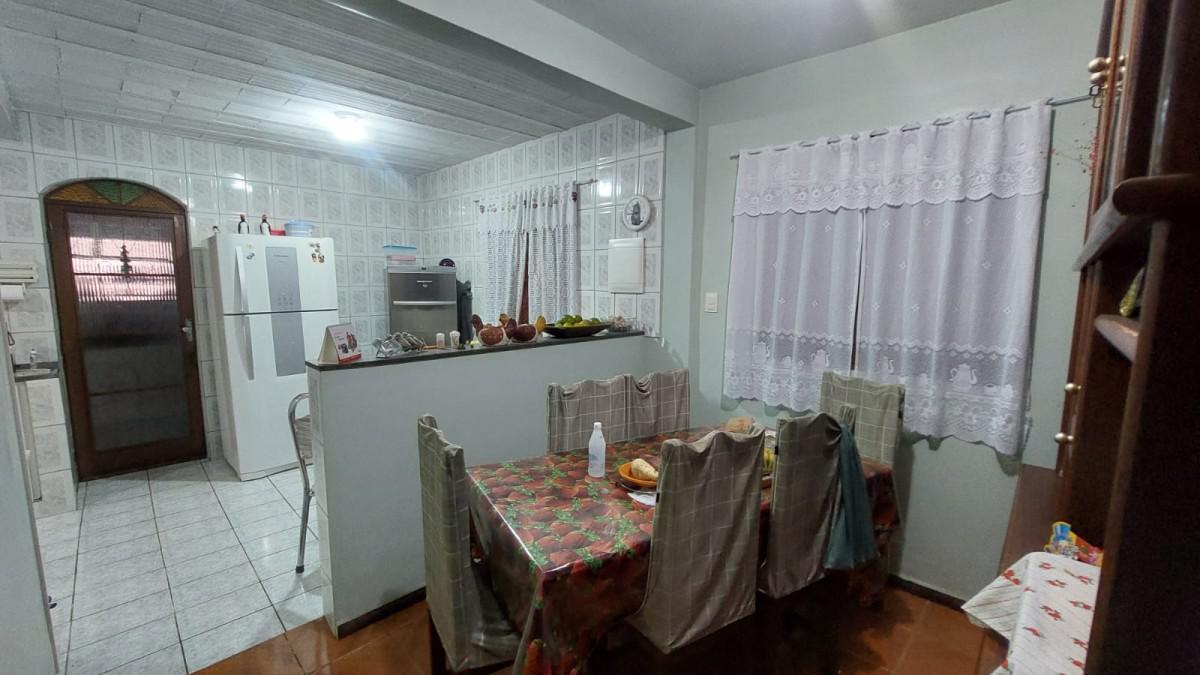 Casa, Primeiro de Maio, 3 Quartos, 3 Vagas