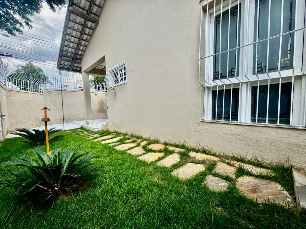 Casa, Ouro Preto, 4 Quartos, 5 Vagas, 1 Suíte