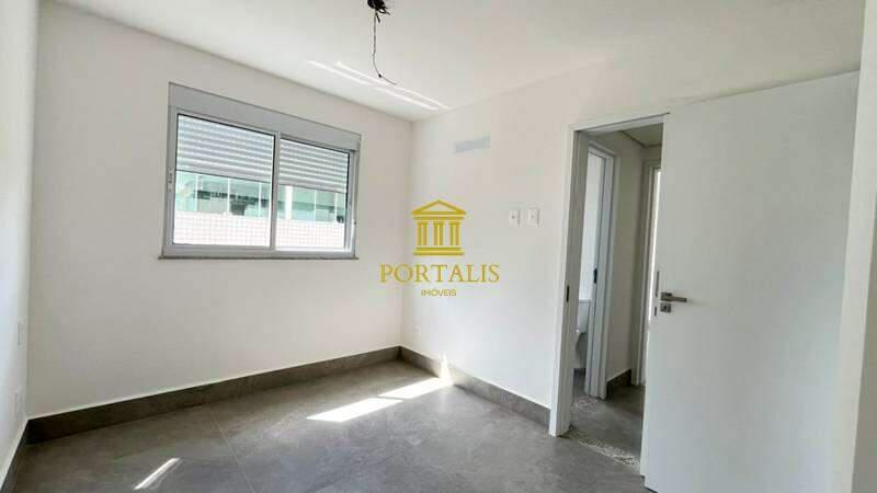 Apartamento, Castelo, 4 Quartos, 3 Vagas, 2 Suítes