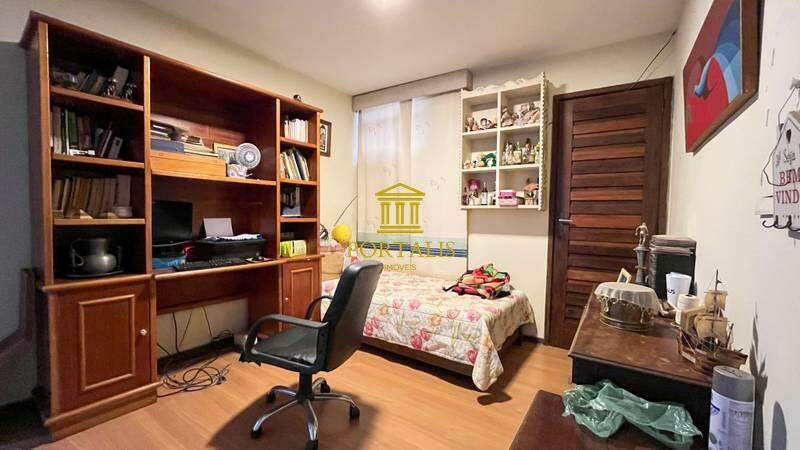 Casa, Serra, 7 Quartos, 8 Vagas, 2 Suítes