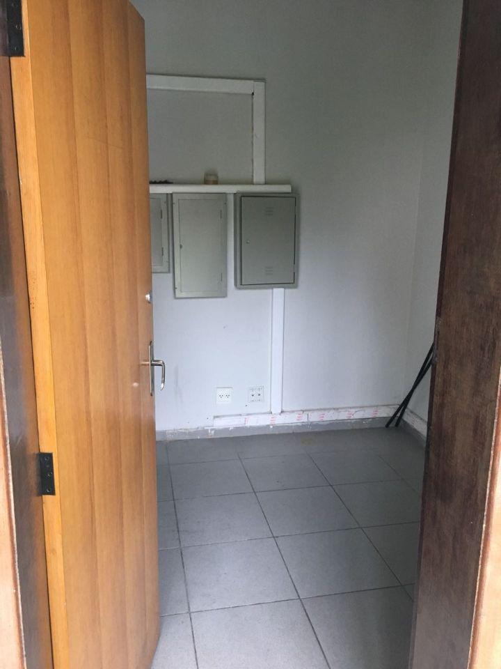 Andar, Estoril, 0 Quarto, 5 Vagas