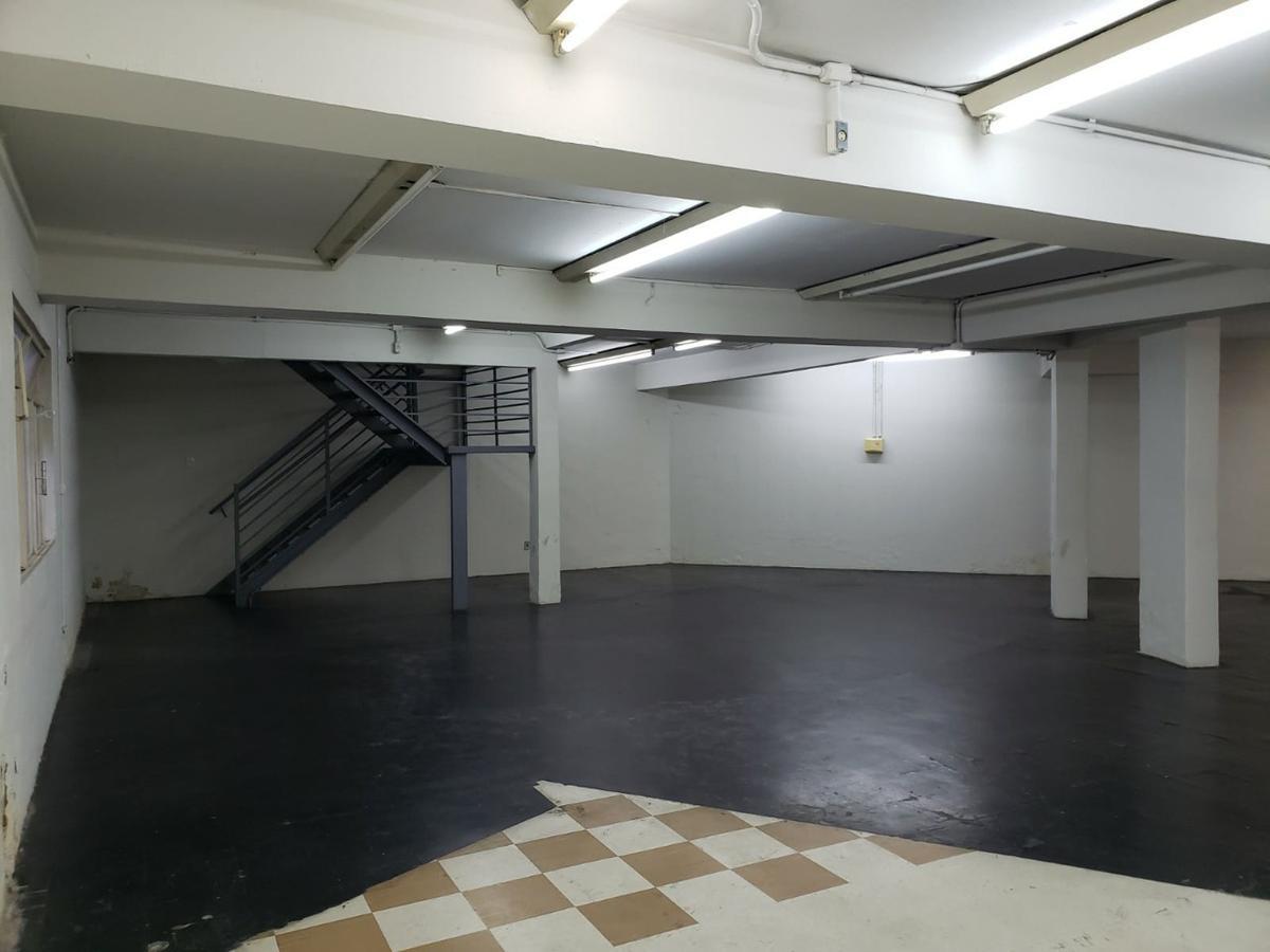 Prédio, Centro, 0 Quarto, 0 Vaga