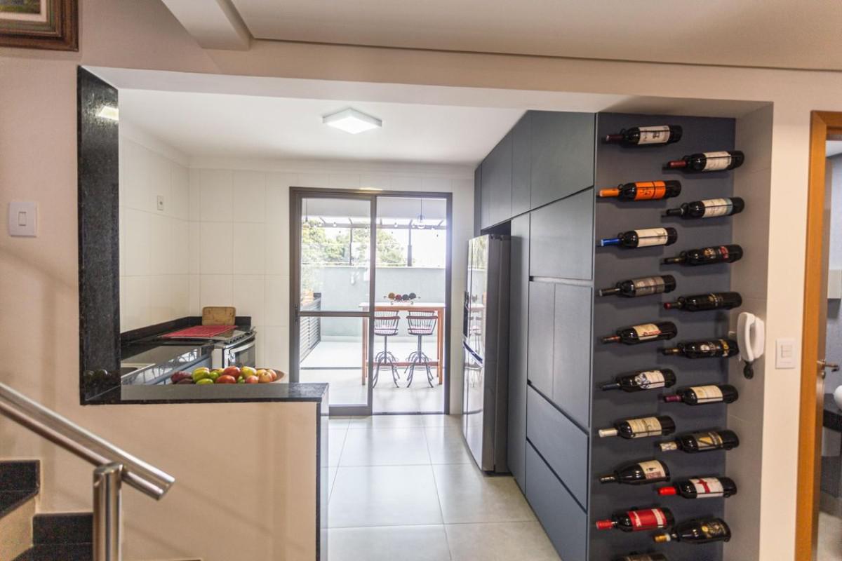 Casa, Santa Efigênia, 3 Quartos, 3 Vagas, 1 Suíte