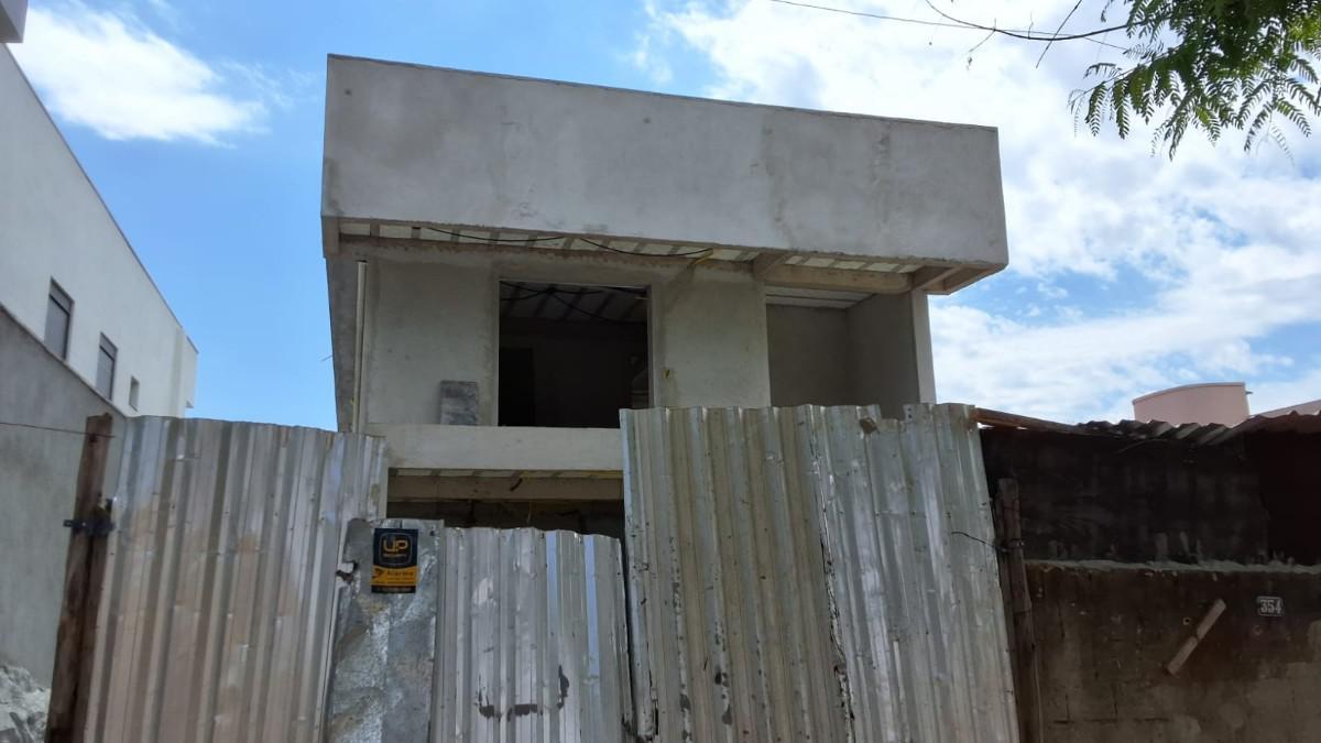Casa, Trevo, 2 Quartos, 2 Vagas, 1 Suíte