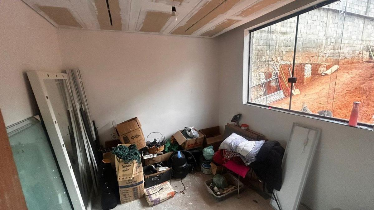 Casa, Trevo, 5 Quartos, 4 Vagas, 2 Suítes