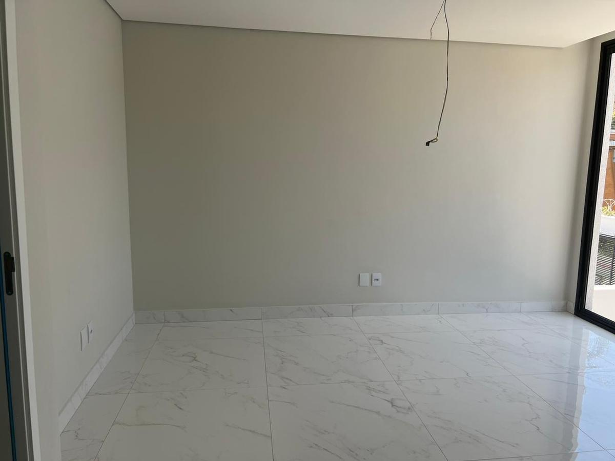 Casa, Santa Cruz, 3 Quartos, 3 Vagas, 3 Suítes