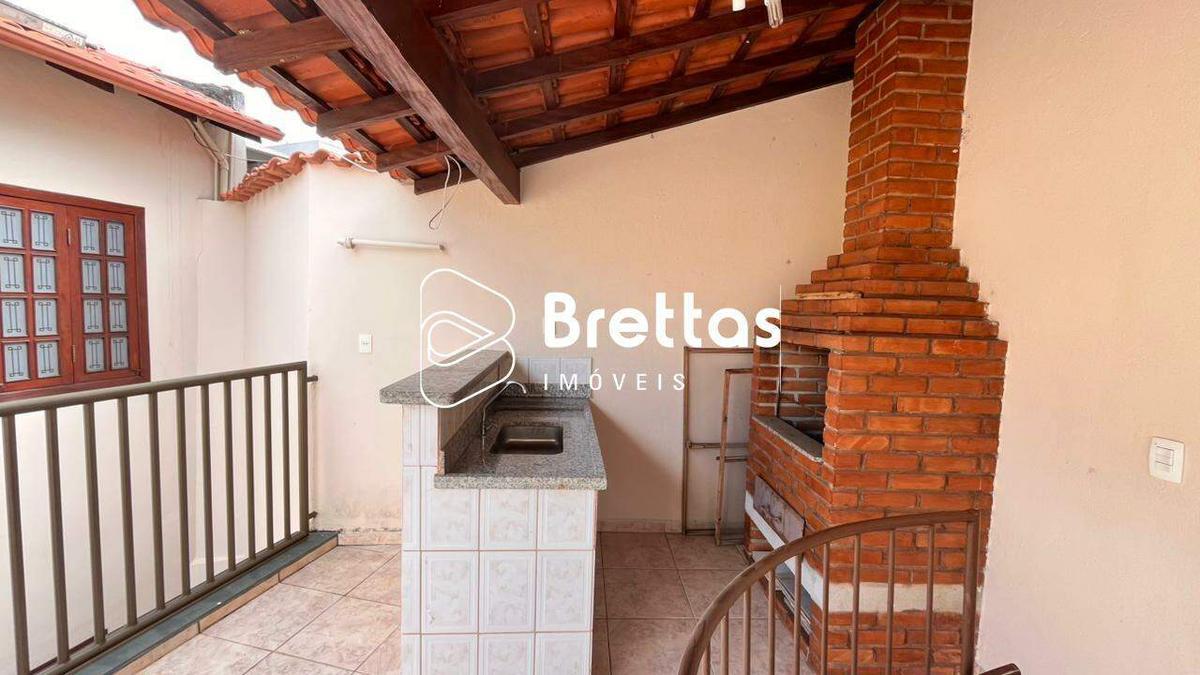 Casa, Centro, 5 Quartos, 2 Vagas, 2 Suítes