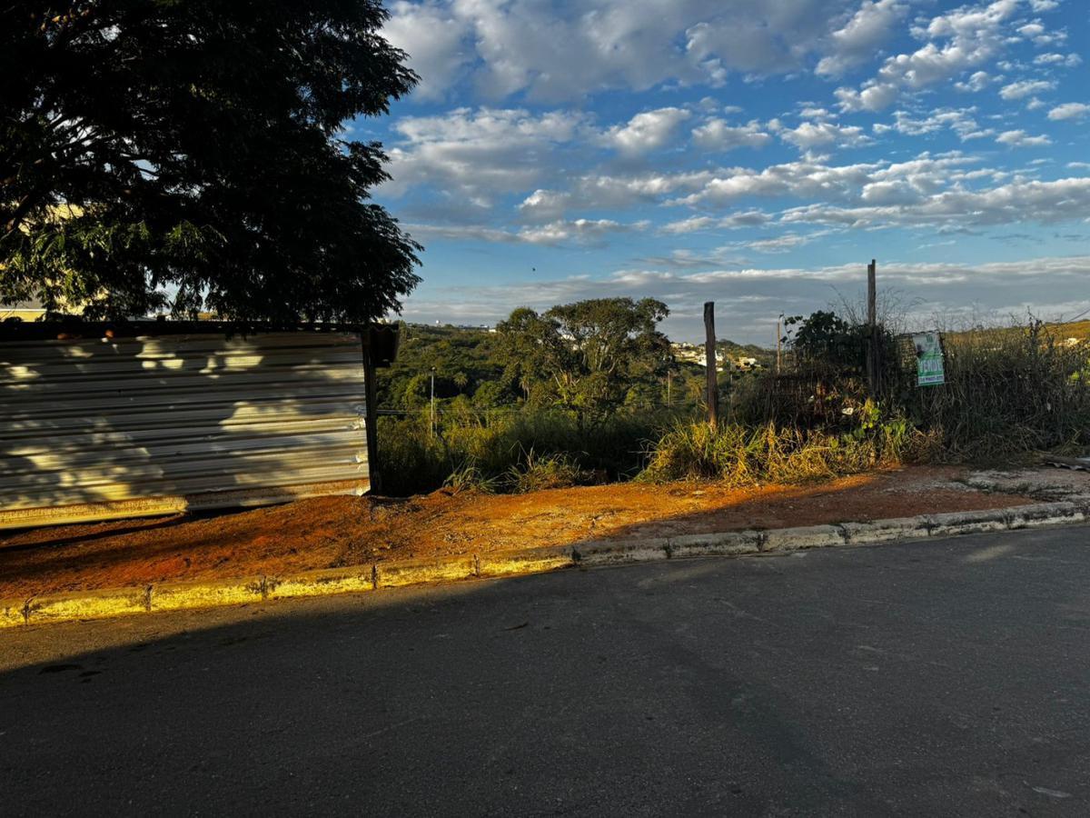 Lote, Francisco Pereira, 0 Quarto, 0 Vaga