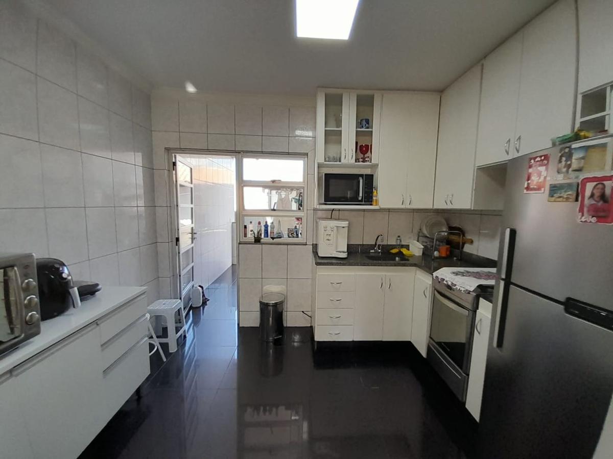 Casa, Heliópolis, 3 Quartos, 10 Vagas, 1 Suíte