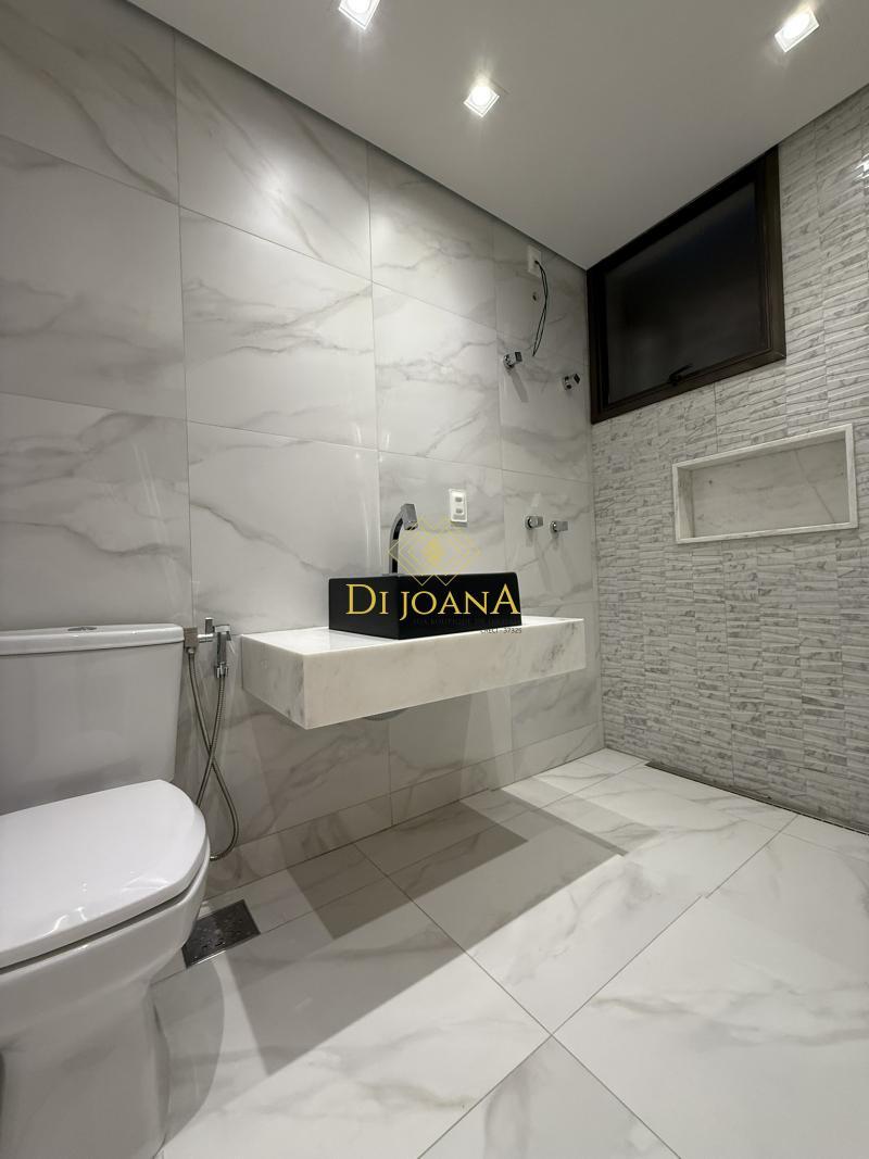 Apartamento, Centro, 4 Quartos, 3 Vagas, 4 Suítes