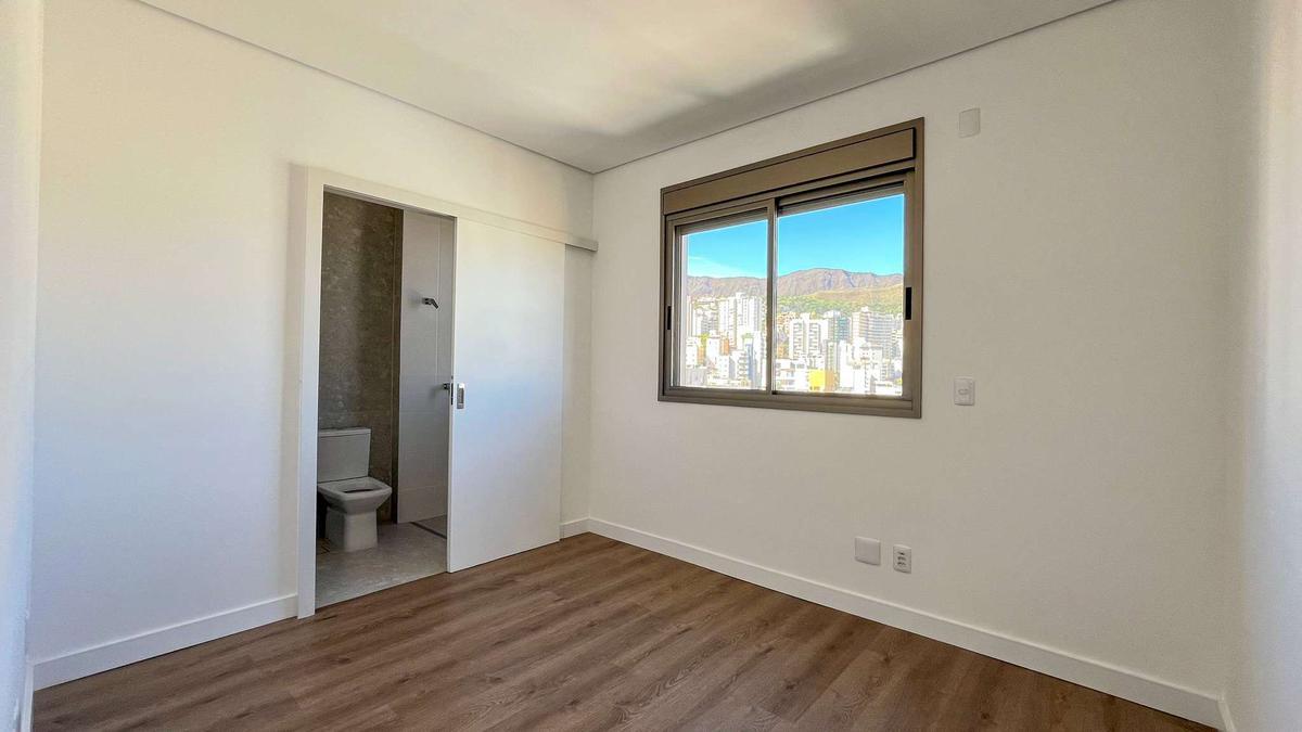 Cobertura, Cruzeiro, 4 Quartos, 4 Vagas, 2 Suítes