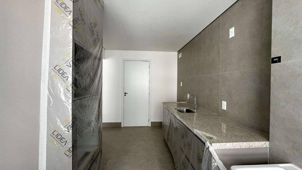 Apartamento, Santa Efigênia, 3 Quartos, 2 Vagas, 3 Suítes
