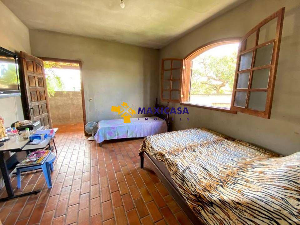 Casa, Trevo, 3 Quartos, 6 Vagas, 1 Suíte