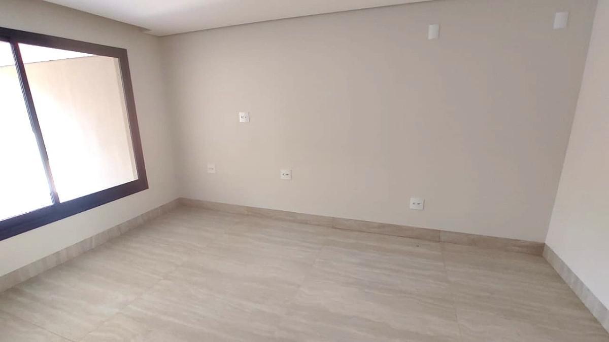 Casa, Jaraguá, 4 Quartos, 3 Vagas, 1 Suíte