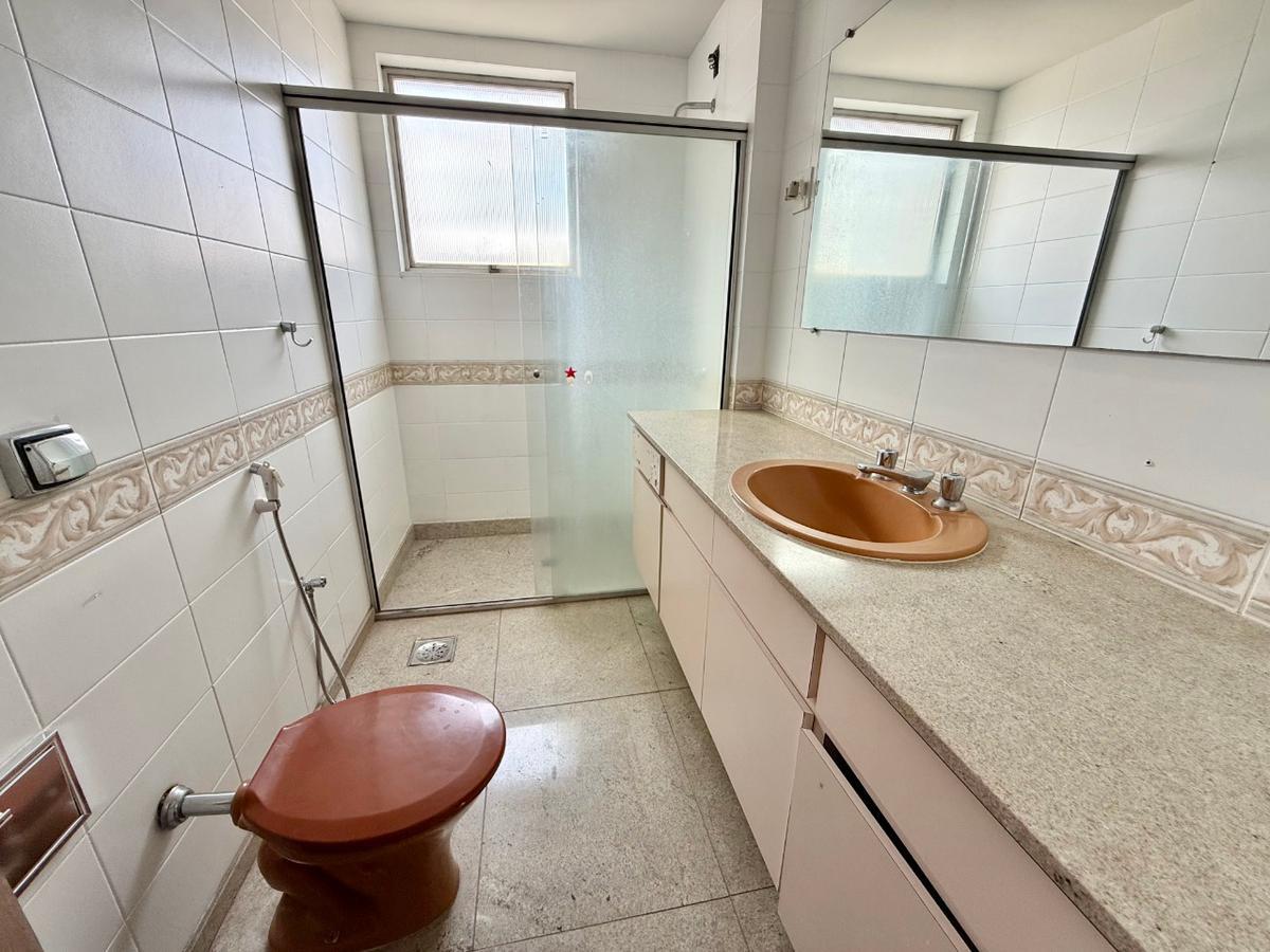 Apartamento, São José, 4 Quartos, 2 Vagas, 1 Suíte