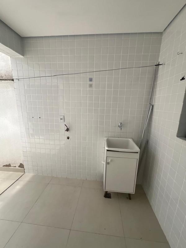 Apartamento, Europa, 2 Quartos, 1 Vaga, 1 Suíte