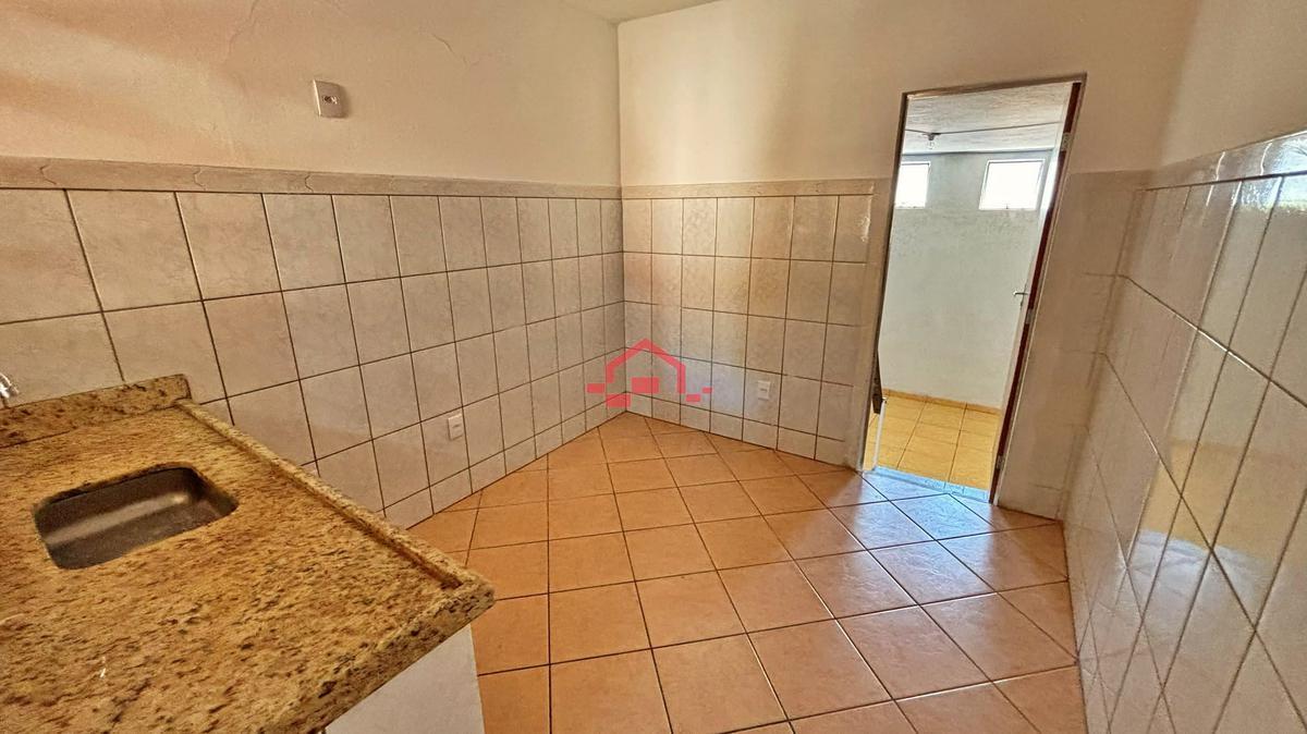 Casa, Minas Brasil, 2 Quartos, 0 Vaga