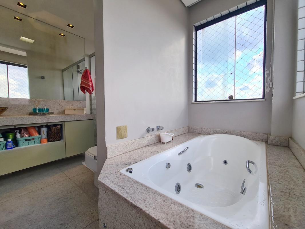 Cobertura, Ouro Preto, 5 Quartos, 4 Vagas, 3 Suítes