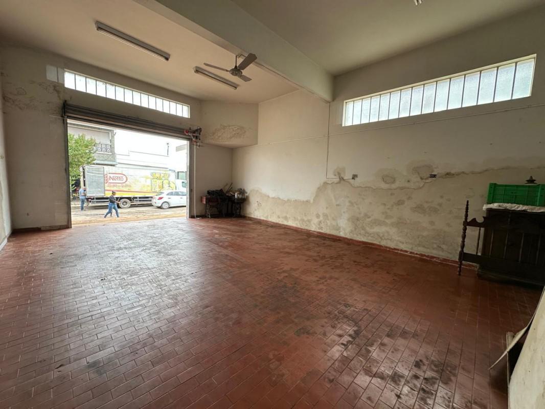 Andar, Centro, 0 Quarto, 0 Vaga