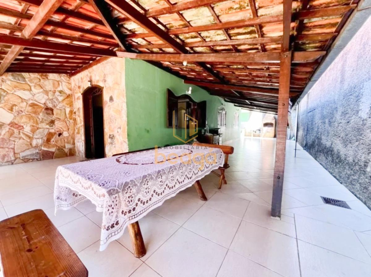 Casa, Santa Terezinha, 3 Quartos, 4 Vagas, 1 Suíte