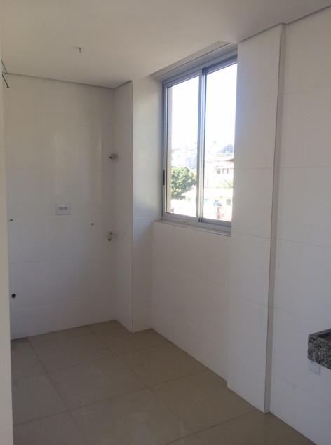 Cobertura, Cachoeirinha, 3 Quartos, 2 Vagas, 1 Suíte
