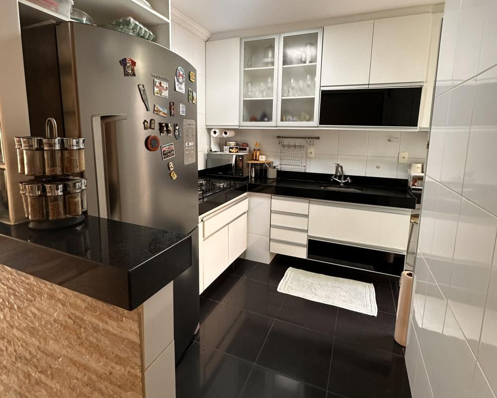 Casa, Fernão Dias, 3 Quartos, 2 Vagas, 1 Suíte