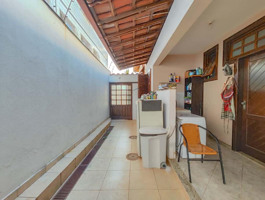 Casa, Castelo, 5 Quartos, 4 Vagas, 2 Suítes