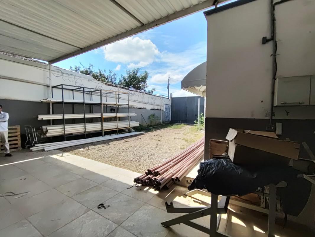 Galpão, Alto dos Pinheiros, 0 Quarto, 0 Vaga