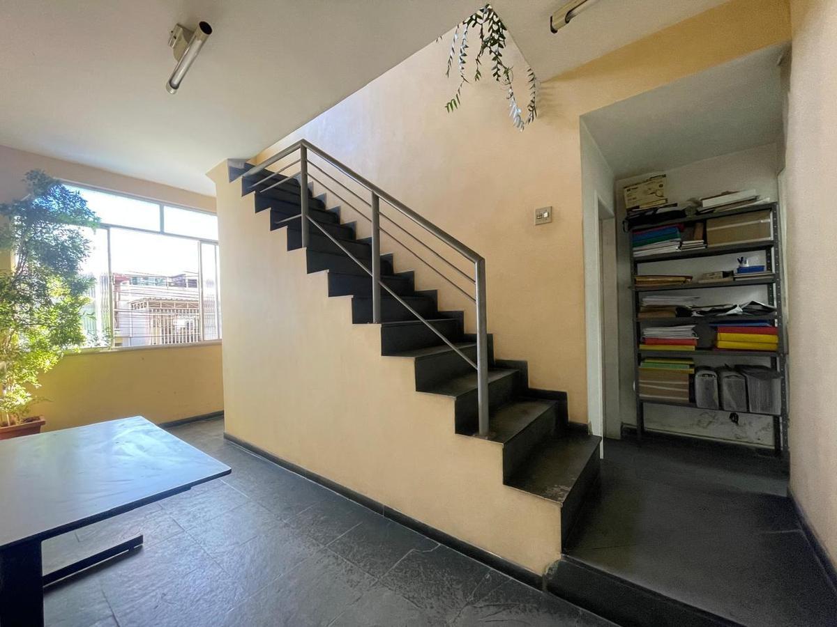 Casa, Sagrada Família, 6 Quartos, 2 Vagas, 1 Suíte