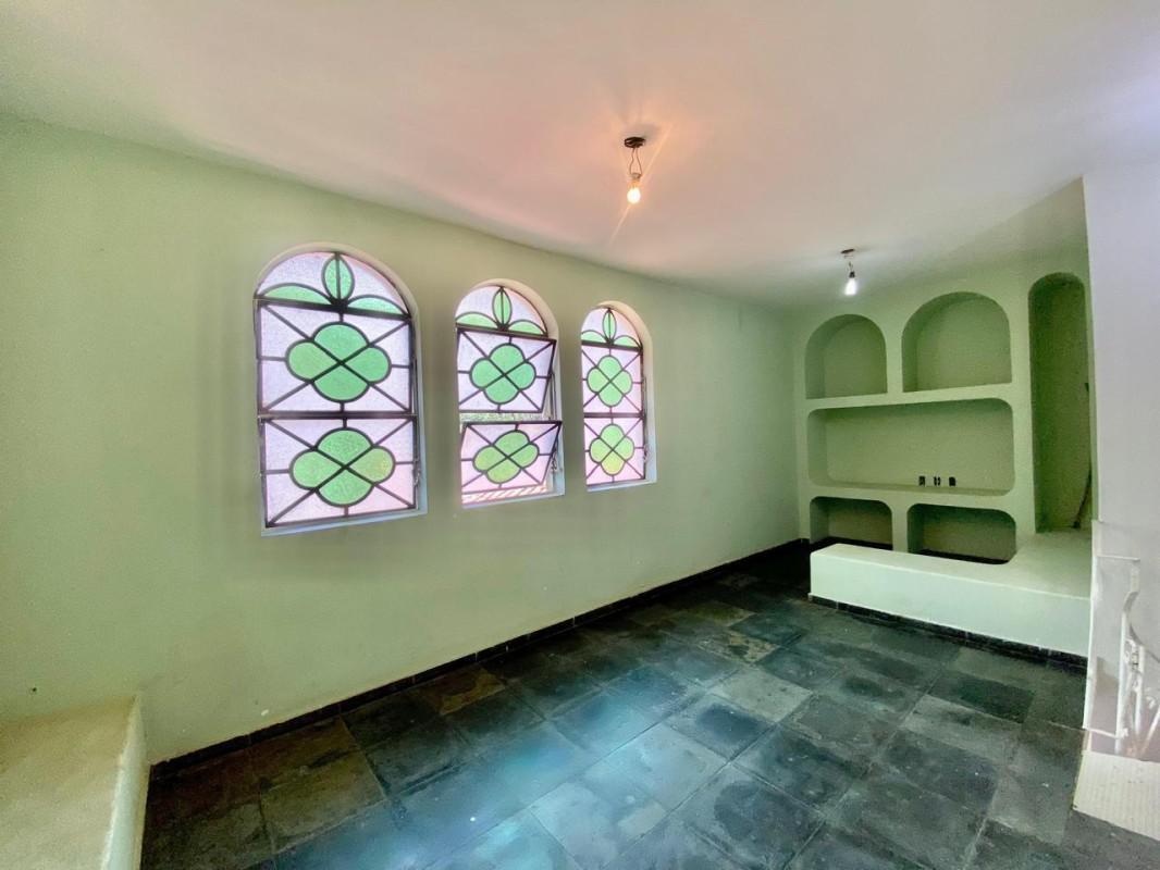 Casa, Sion, 5 Quartos, 6 Vagas, 1 Suíte