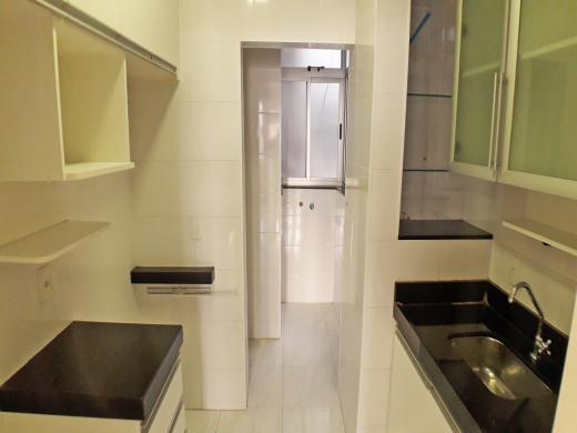 Apartamento, Centro, 2 Quartos, 0 Vaga, 1 Suíte