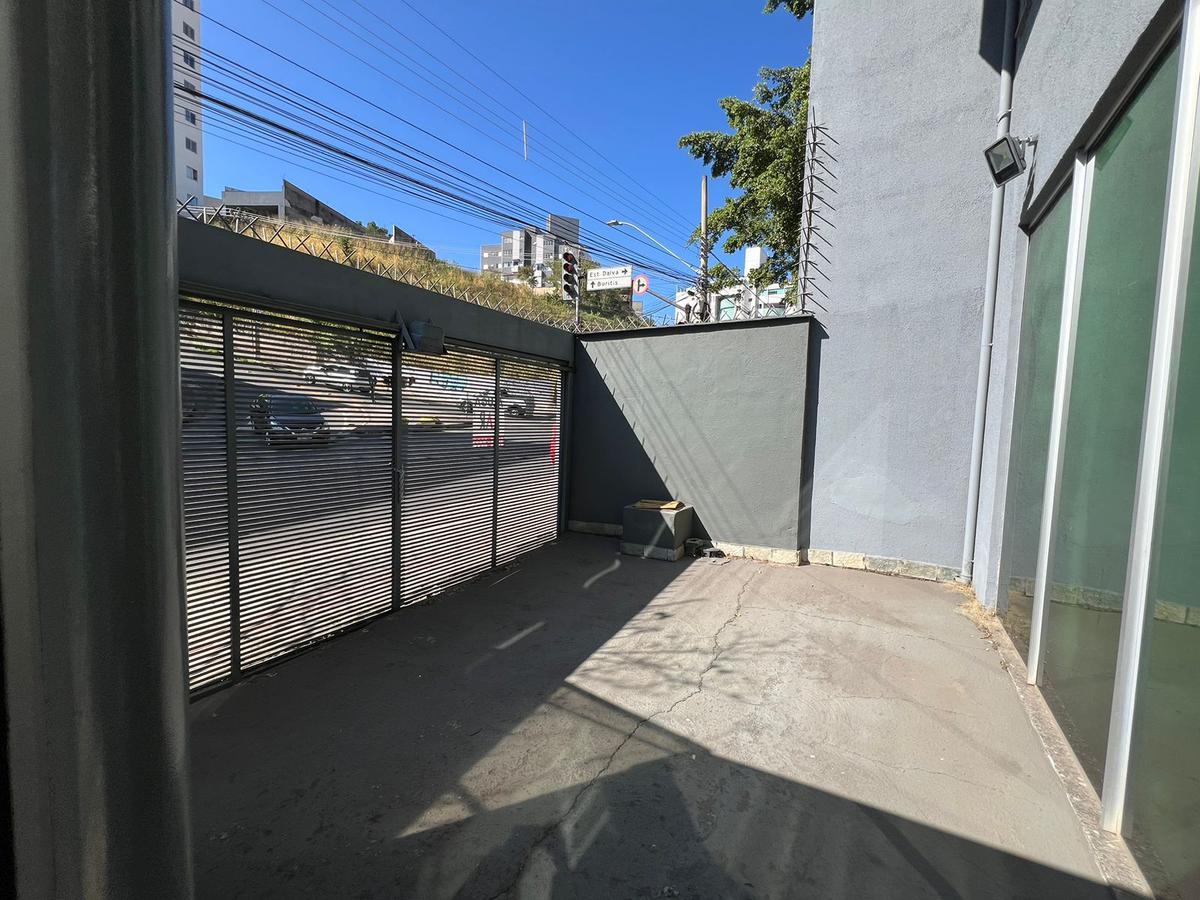 Andar, Estoril, 0 Quarto, 17 Vagas